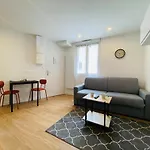 Renove - Tram & Centre - Parking Gratuit Apartamento